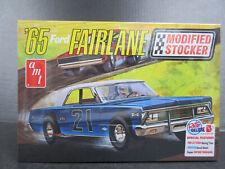 Amt 1965 Ford Fairlane Modified Stocker Model Kit 125th Scale