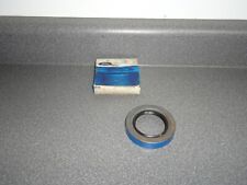 New Nos Oem Ford Transfer Case Output Shaft Seal D4tz-7b215-c 1973-1979 Truck