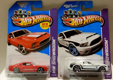 2013 Hot Wheels Showroom Red White Shelby Gt500 Models Set Of 2