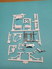 Revell Amt Ertl Monogram Mpc 124 Scale Model Parts 1957 Chevy 283 Engine Fuelie